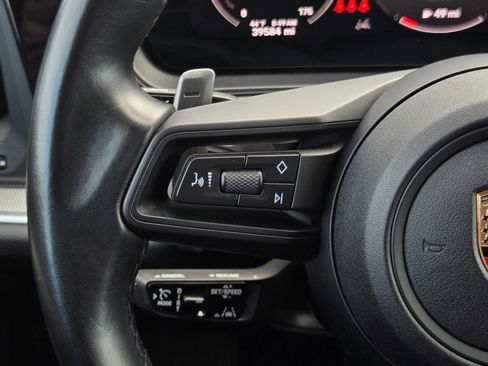 Used 2024 Porsche Cayenne image 22