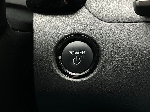 Used 2025 Toyota Camry LE image 27