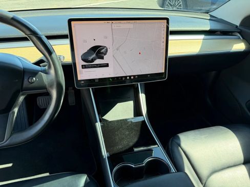 Used 2018 Tesla Model 3 Long Range RWD image 34