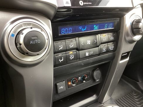 Used 2021 Toyota 4Runner Limited image 18