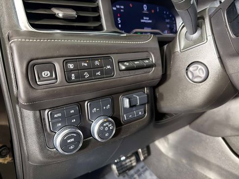 Used 2024 GMC Yukon XL Denali Ultimate AWD/4WD image 44