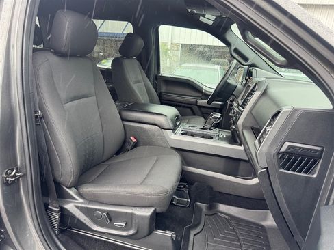 Used 2018 Ford F150 XLT w/ Equipment Group 302A Luxury AWD/4WD image 19