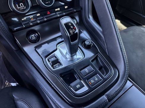 Used 2016 Jaguar F-TYPE Coupe RWD image 13