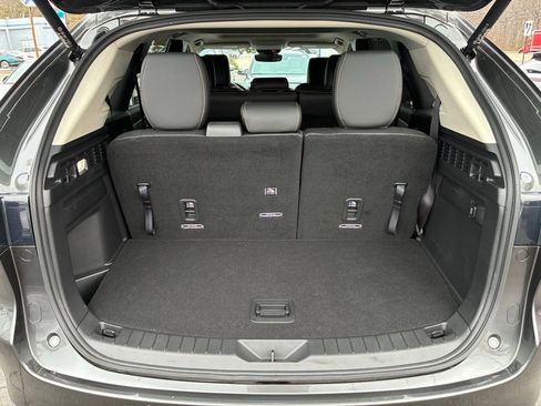 Used 2025 MAZDA CX-90 3.3 Turbo w/ Preferred Package image 13