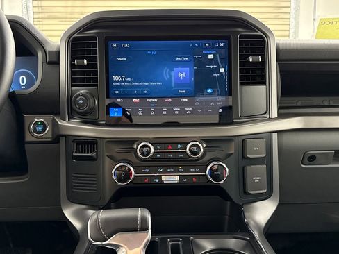 Used 2025 Ford F150 Lightning XLT image 17