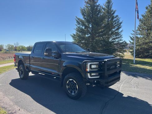 Used 2024 Ford F250 Lariat w/ Tremor Off-Road Package AWD/4WD image 3