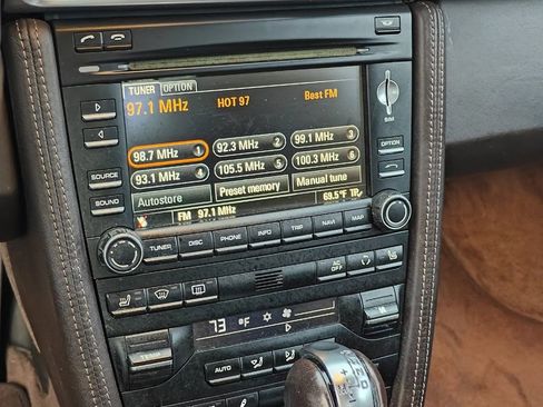 Used 2010 Porsche 911 Carrera 4S image 34