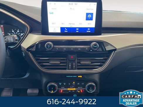 Used 2022 Ford Escape SE w/ Convenience Package AWD/4WD image 9