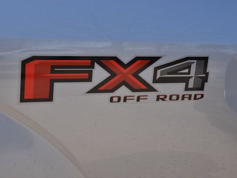 Used 2020 Ford F150 XLT w/ Equipment Group 302A Luxury image 11