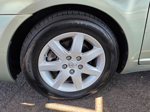 Used 2007 Toyota Avalon Limited FWD image 11