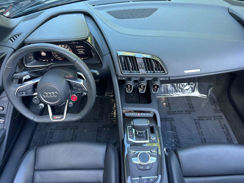 Certified 2023 Audi R8 V10 performance w/ Carbon Exterior Package image 14