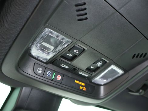 Used 2024 Chevrolet Equinox RS w/ RS Leather Package image 22