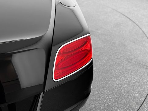 Used 2015 Bentley Continental GT image 47