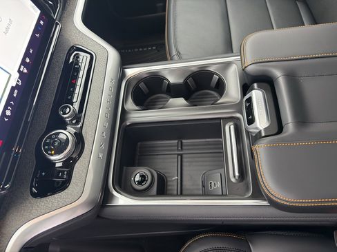 New 2026 Ford Expedition Tremor image 23