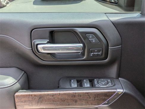 Used 2022 GMC Sierra 2500 Denali image 11