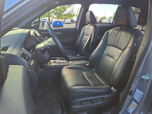 Used 2023 Honda Passport TrailSport image 9