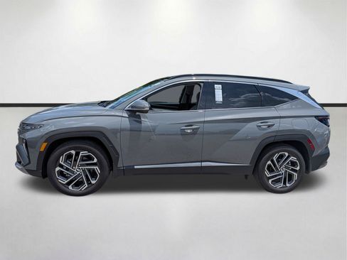 Used 2025 Hyundai Tucson Limited FWD image 7