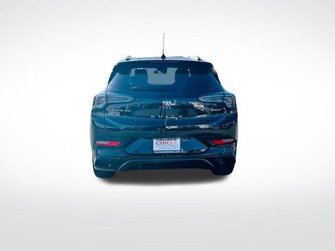 Used 2024 Buick Encore GX Avenir w/ Avenir Convenience Package image 6