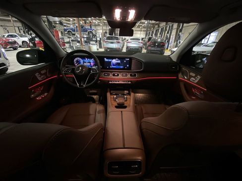 New 2025 Mercedes-Benz GLE 350 4MATIC image 2