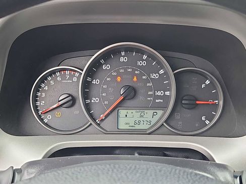 Used 2016 Toyota RAV4 LE image 23