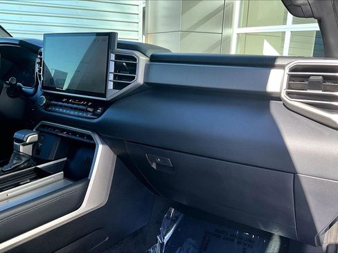 Used 2025 Toyota Sequoia SR5 image 16