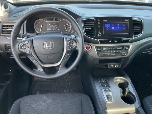 Used 2023 Honda Ridgeline Sport image 10