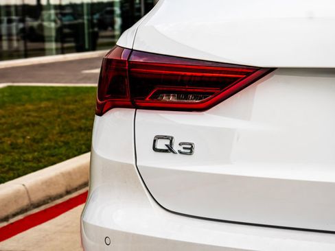 Certified 2025 Audi Q3 2.0T Premium image 6