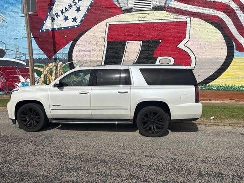 Used 2016 GMC Yukon XL Denali w/ Open Road Package AWD/4WD image 3