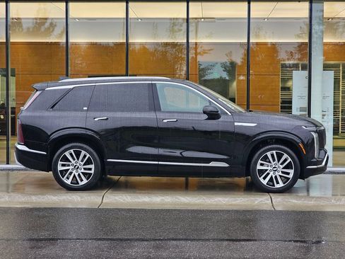 New 2027 Cadillac Vistiq Luxury AWD/4WD image 6