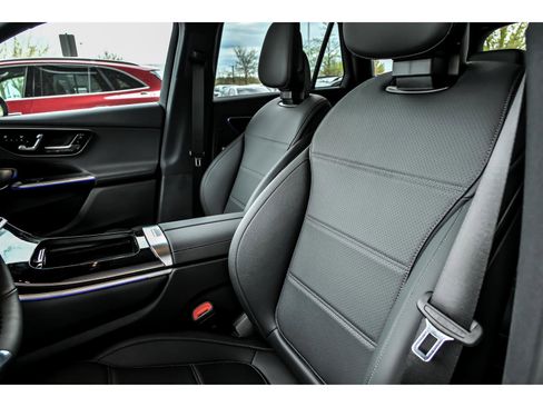 New 2026 Mercedes-Benz GLC 300 4MATIC image 7