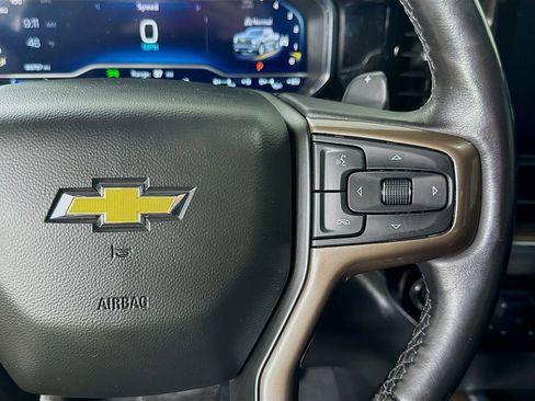 Used 2022 Chevrolet Silverado 1500 High Country w/ High Country Premium Package image 24