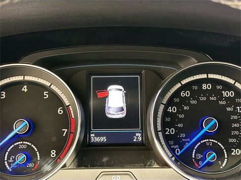 Used 2017 Volkswagen Golf 4-Door image 11