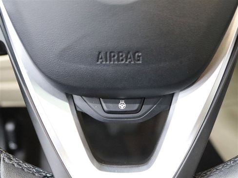 Used 2019 BMW 330i xDrive Sedan w/ Premium Package image 34