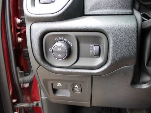 Used 2022 RAM 1500 Big Horn AWD/4WD image 15
