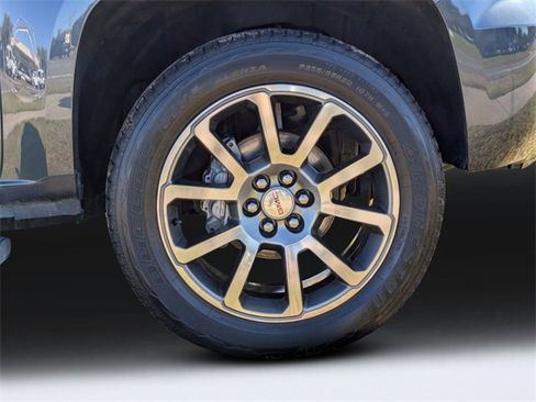 Used 2018 GMC Canyon Denali image 11