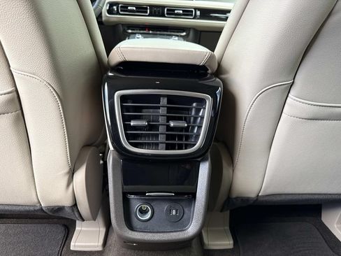 Certified 2023 Lincoln Nautilus AWD w/ Premium Package image 16