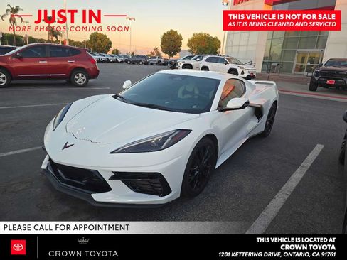 Used 2024 Chevrolet Corvette Stingray Preferred Cpe w/ Z51 Performance Package RWD image 1