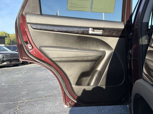 Used 2014 Kia Sorento LX FWD image 22