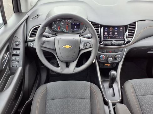Used 2020 Chevrolet Trax LS image 5