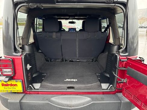 Used 2013 Jeep Wrangler Unlimited Sport image 15