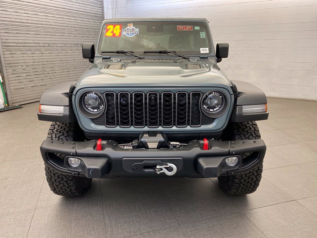 Certified 2024 Jeep Wrangler Unlimited Rubicon w/ Capability Package AWD/4WD image 3