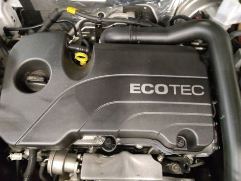 Used 2022 Chevrolet Equinox LT FWD image 30