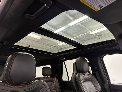 Certified 2024 Lincoln Navigator L Black Label AWD/4WD image 15