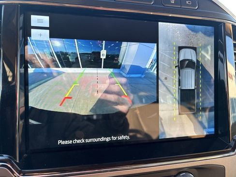 Used 2022 Ford F250 Lariat w/ Lariat Ultimate Package image 23