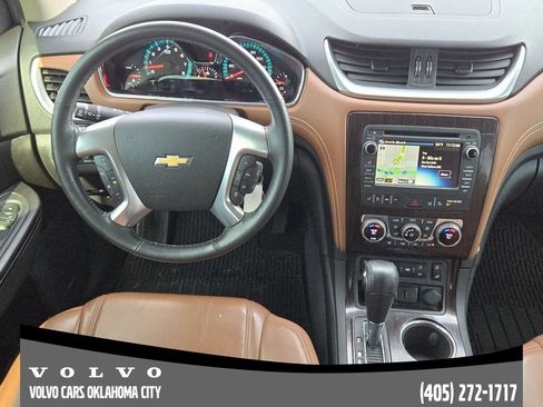 Used 2017 Chevrolet Traverse Premier image 24
