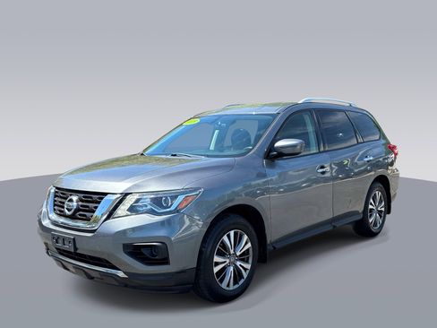 Used 2018 Nissan Pathfinder S AWD/4WD image 2