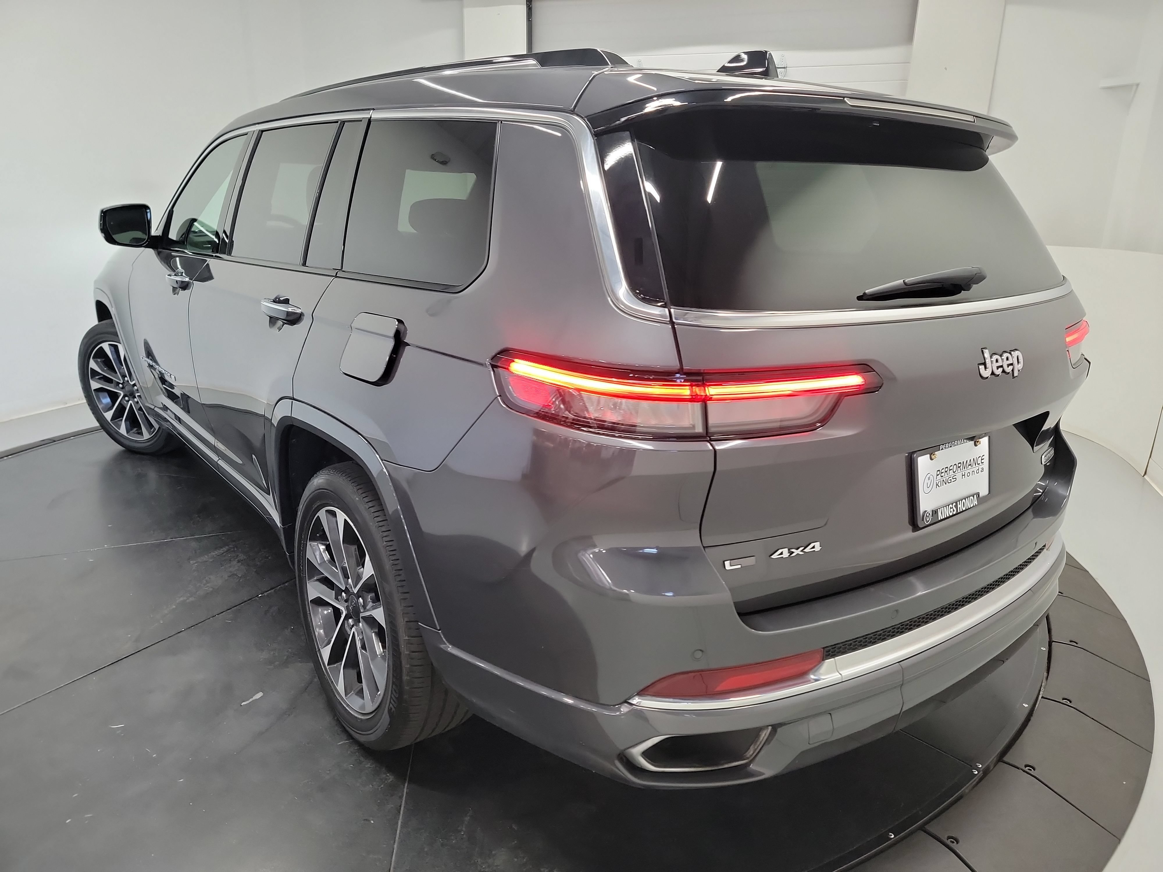 Used 2023 Jeep Grand Cherokee L Overland AWD/4WD image 6