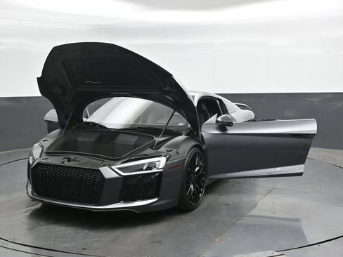 Used 2017 Audi R8 V10 plus AWD/4WD image 47