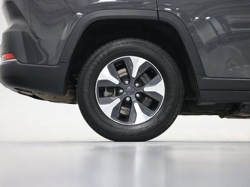 Used 2023 Jeep Grand Cherokee 4WD 4xe image 21
