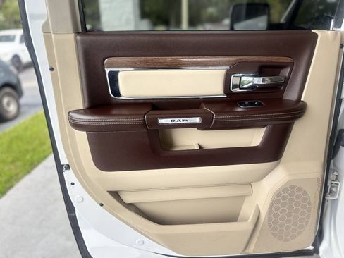 Used 2014 RAM 1500 Laramie w/ Convenience Group AWD/4WD image 23